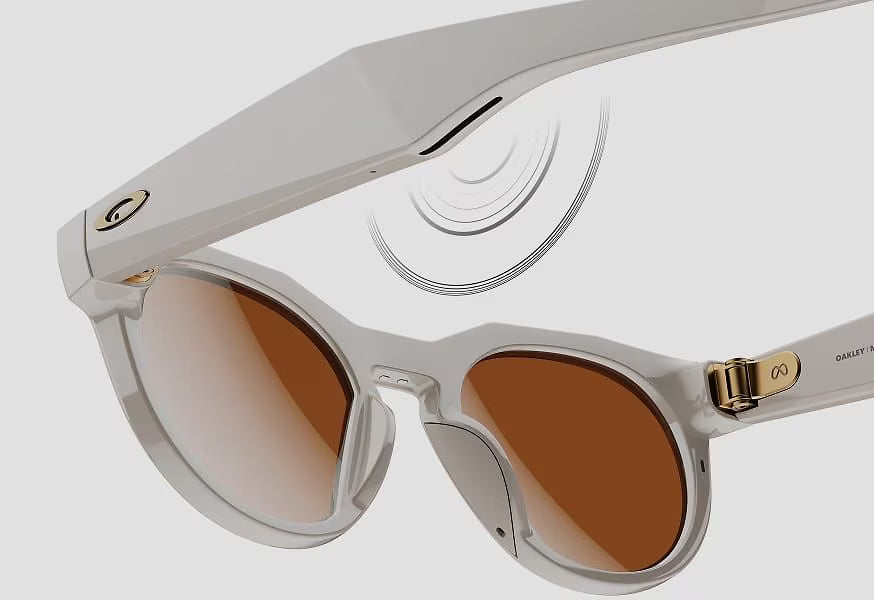 Oakley Meta | Smart Glasses